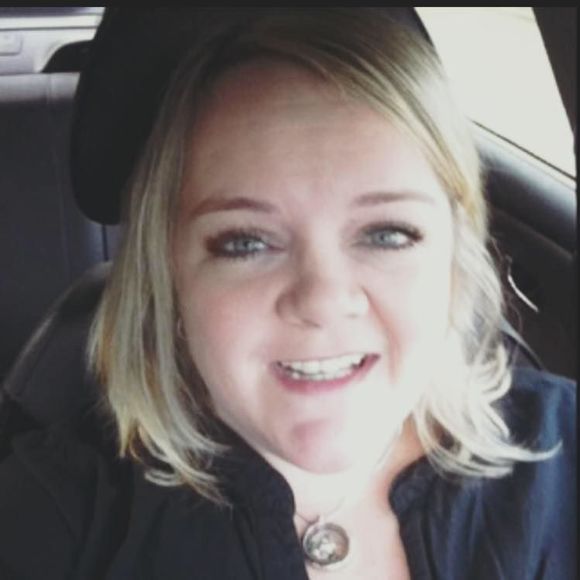 Meet your Posher, Allison - Picture 1 of 1